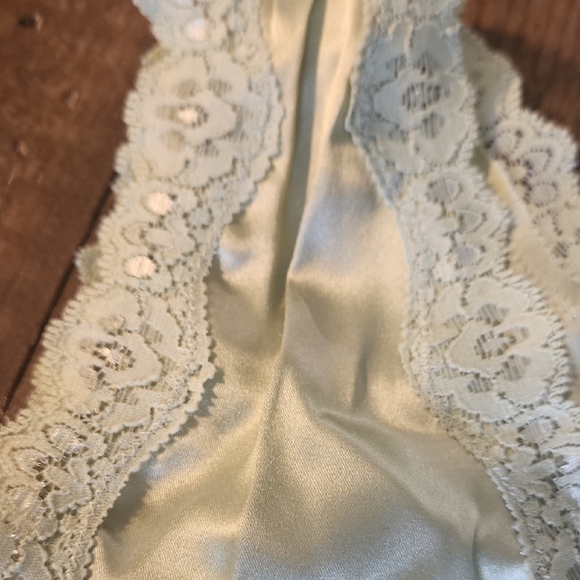 Kathleen Kirkwood Silk Lace Trim Camisole - Soft Green - Picture 4 of 5